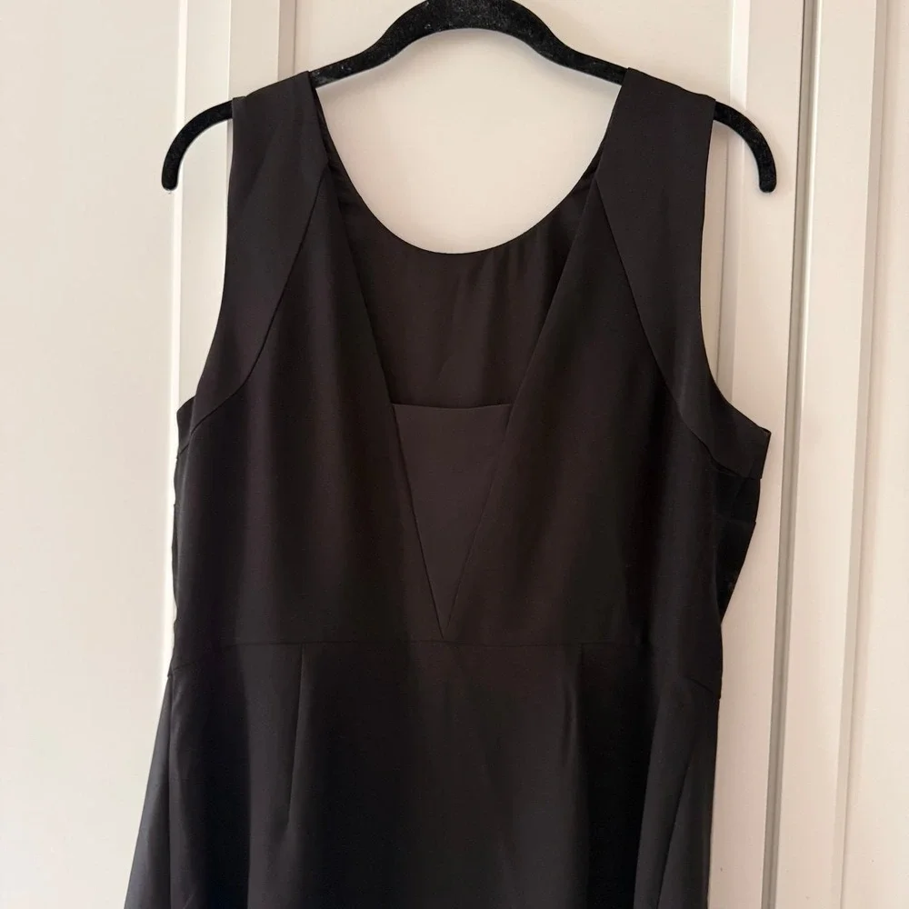Banana Republic women's Banana Black Asymmetrical‎ Dress Womens 10 NEW